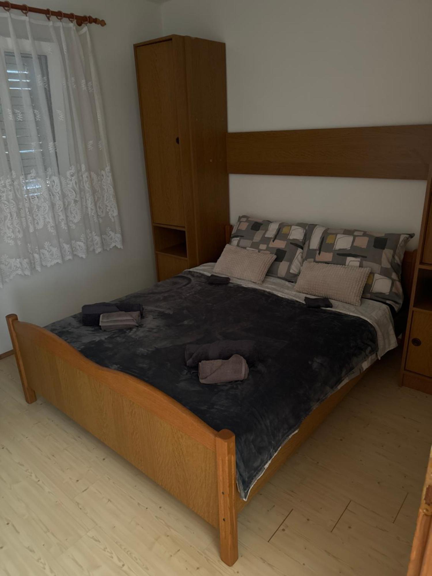 维尔Apartman J&B公寓 外观 照片